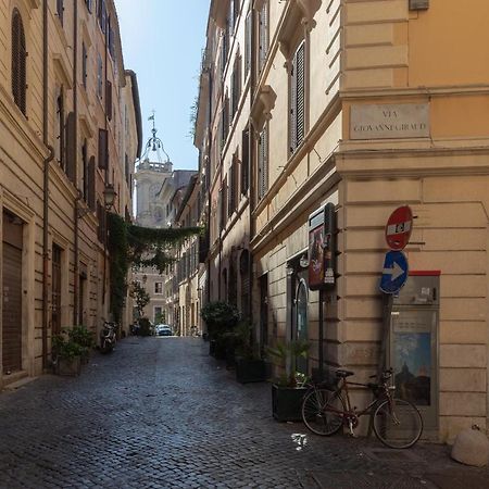 50 Steps To Navona Apartment ローマ エクステリア 写真